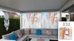 Zasłona firankowa na wymiar z abstrakcyjnym kolorowym wzorem na tarasie z narożnikiem i dodatkami. Nr wzoru 032.